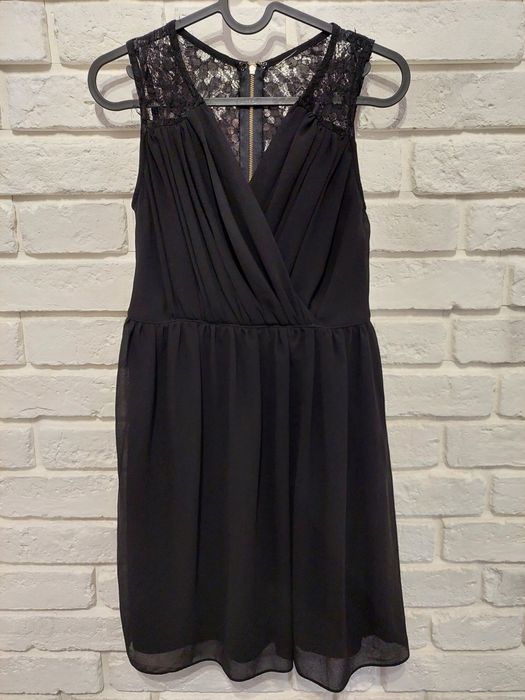 Mała czarna sukienka