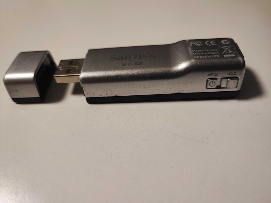 MP3-плеер SanDisk Sansa Express 2Gb+4Gb отличное состояние