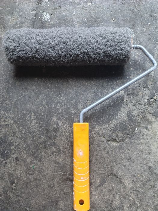 Wałek do gładzi 25cm HARDY wałek do mas szpachlowych ze specjalną rączką H7