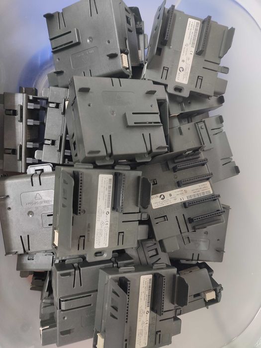 Siemens Bus Module 6ES7 195-7HD00-0XA0