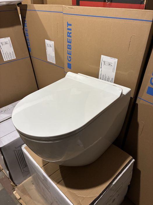 Інсталяція GEBERIT з Безобідковим унітазом з кришкою Мікрооіфт