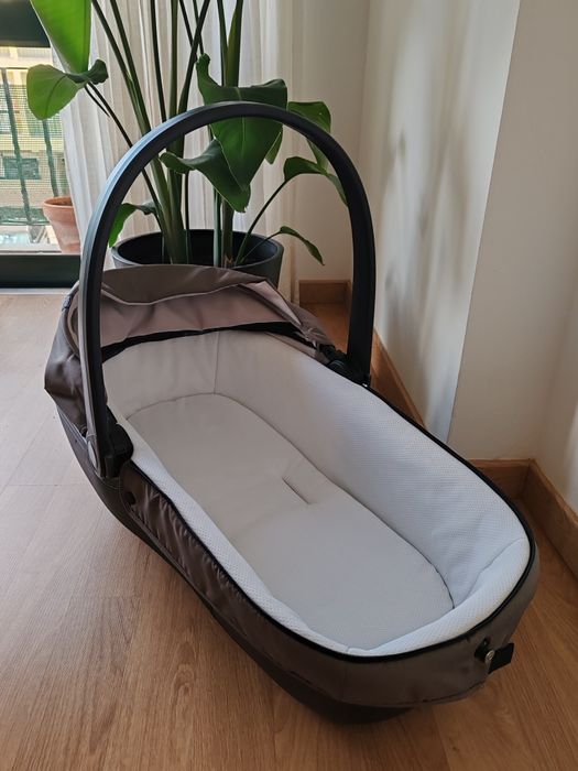Alcofa Chicco Living Smart / Trio Living Smart – Excelente estado