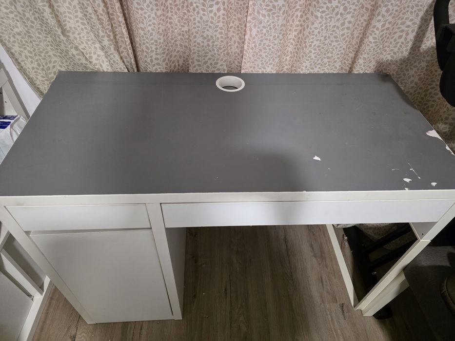 Secretária IKEA MICKE (105x50 cm) - Branco