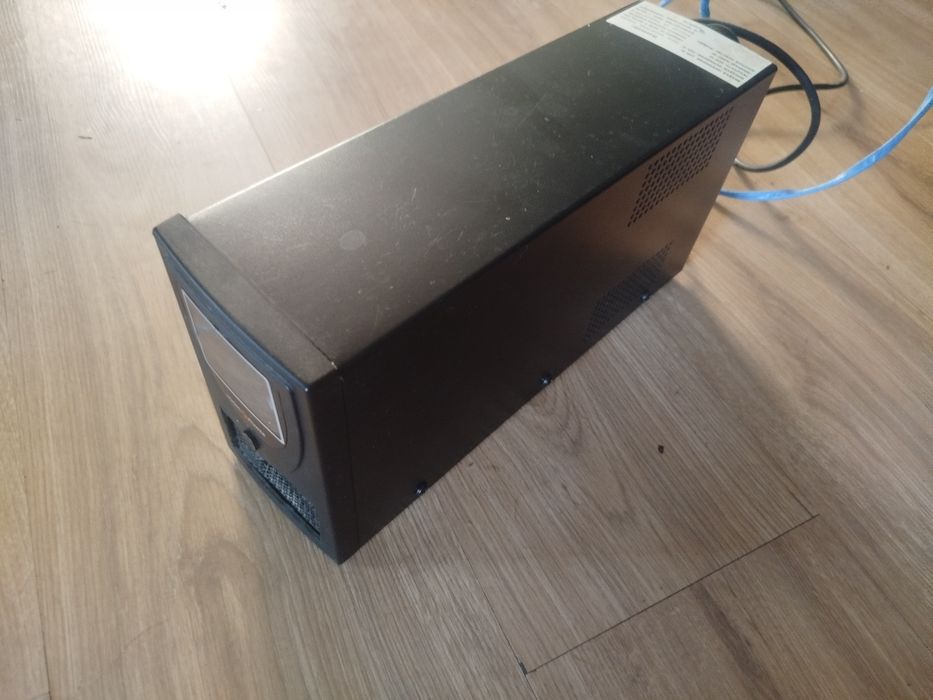 Пристрій безперебійного живлення logic power k650va