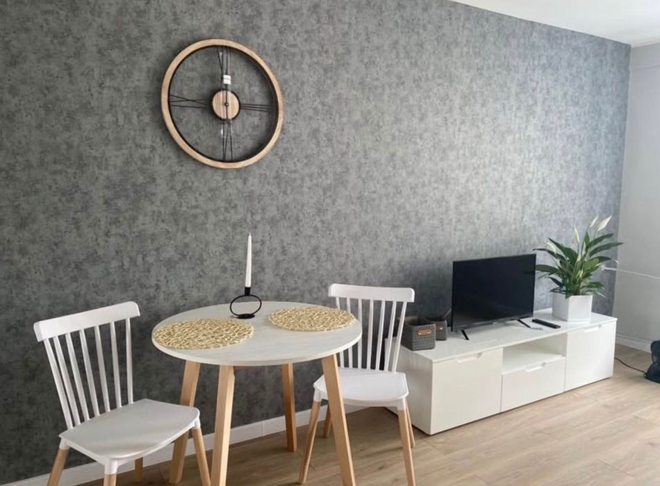 Wynajmę kawalerkę po remoncie - bezpośrednio!