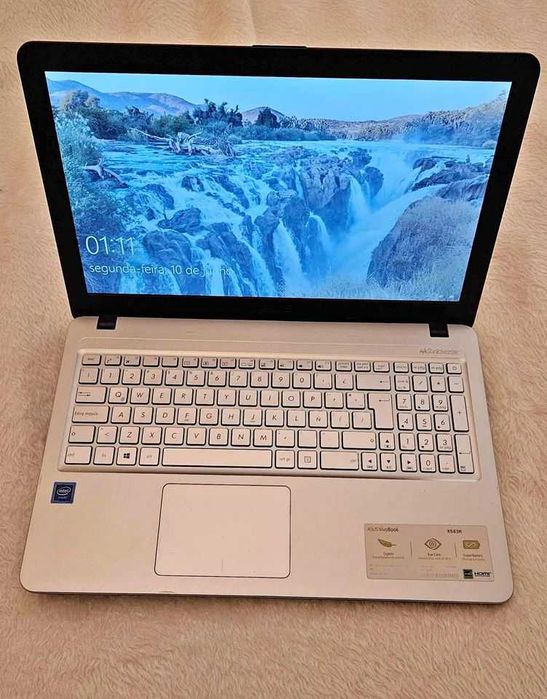 Asus x543u c/ Windows 10 + Office
