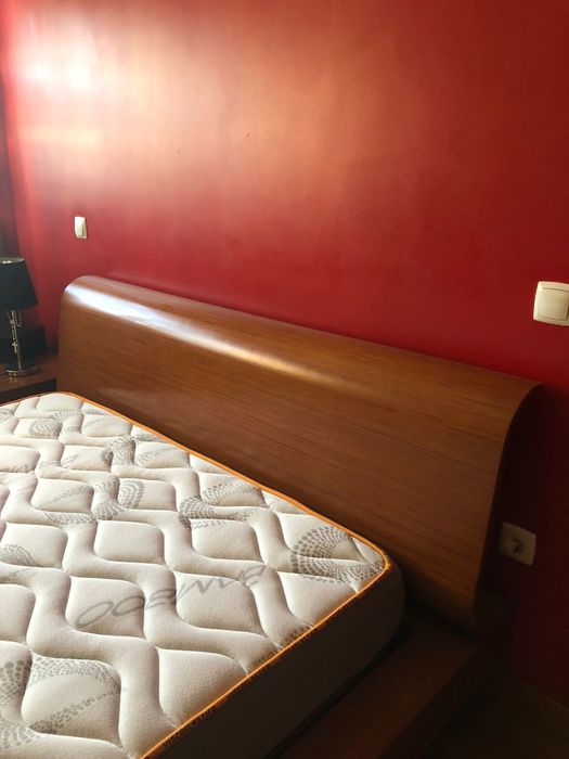 Mobilia de quarto em cerejeira (Sem colchão €280)