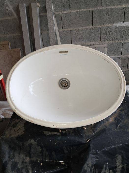 Pias sanitana em segunda mao ao desbarato.