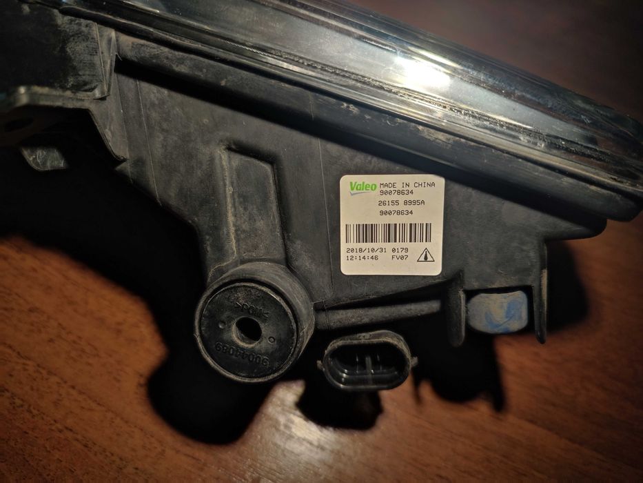 Противотуманная фара Nissan Rogue левая 261558995A Valeo