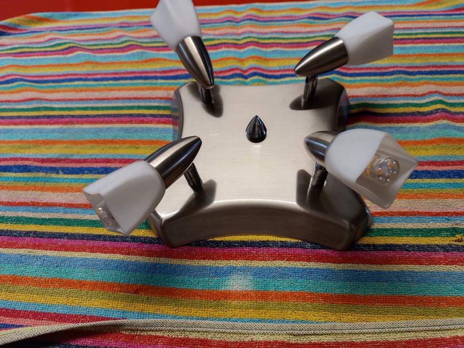 Żyrandol + lampki nocne nad łóżko