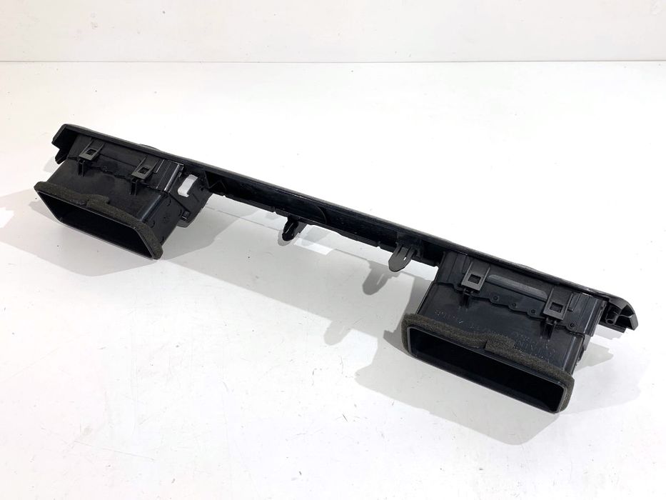 LISTWY DEKOR KRATKA NAWIEWU MITSUBISHI OUTLANDER III 8055A051 SUV