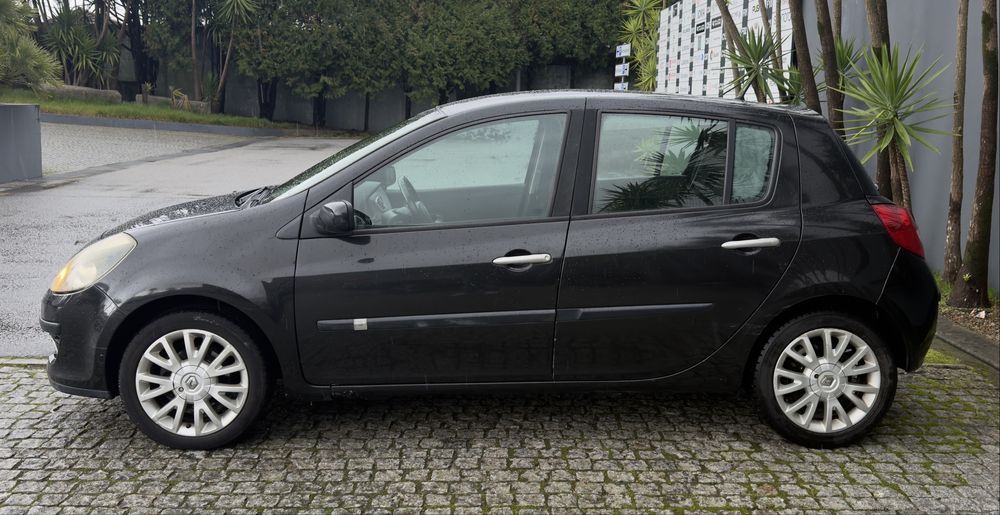 Renult Clio 1.5 DCI 75 CV Ano 2007 ( Selo Barato )