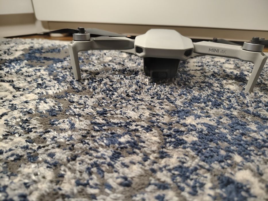 Dron DJI Mini 4K - Fly more combo 3 baterie