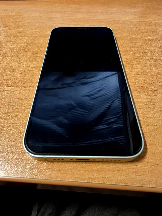 Продам Iphone 12 64GB