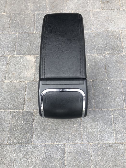 Продам подлокотник на Ваз 2109,2114,2115