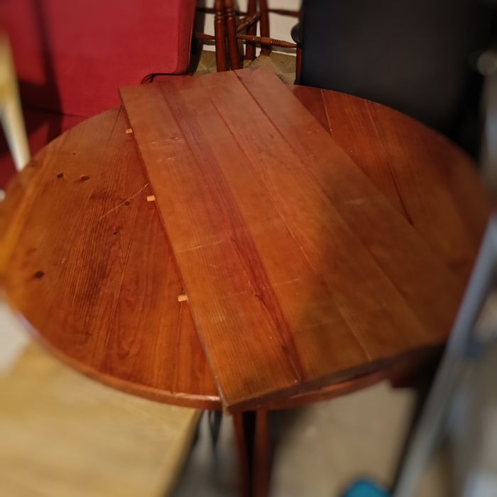 Mesa redonda extensível