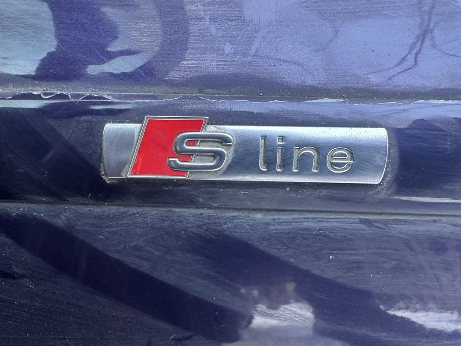 Emblemat s line audi