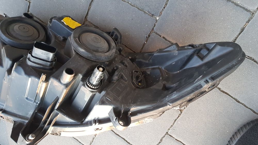 Lampa mondeo mk5 prawa