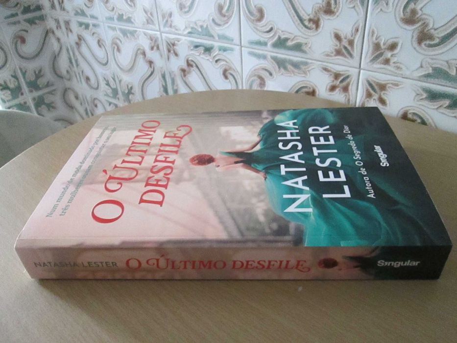 O Último Desfile de Natasha Lester (Oferta de portes)