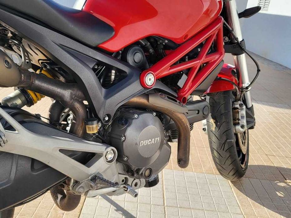 Ducati 696 Monster