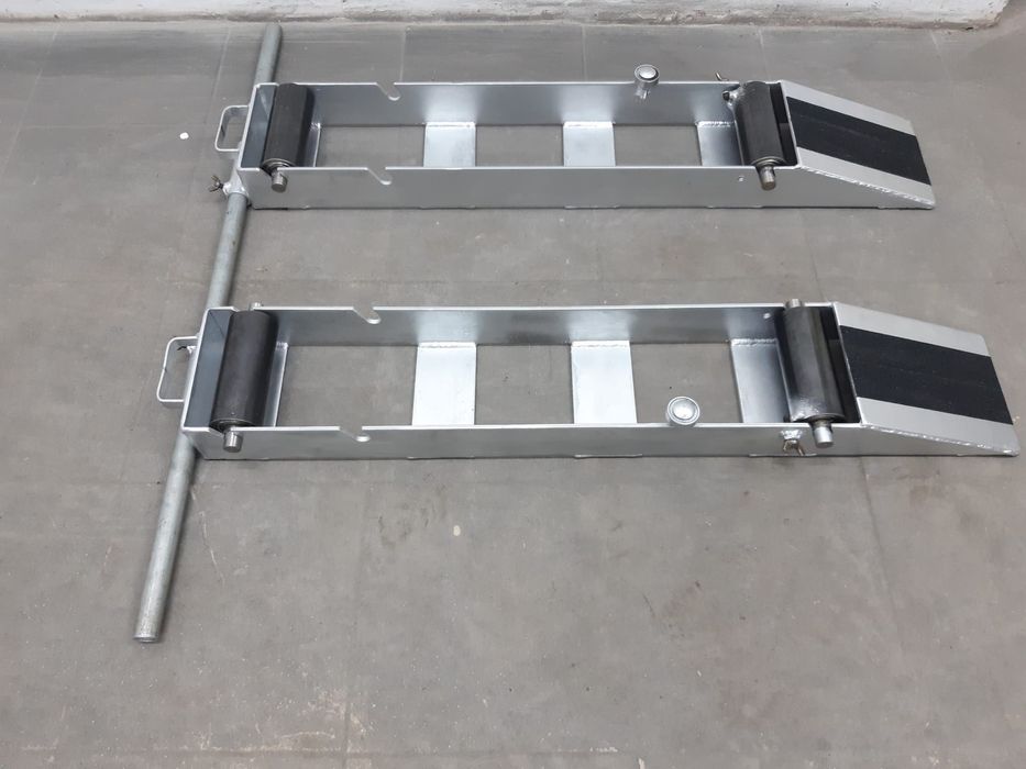 Rozwijak najazdy do bębnów kabli przewodów światłowodów