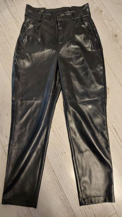 Spodnie Mohito r. 36