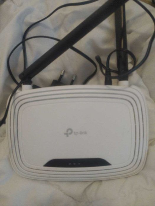 TP-Link Wi-Fi Router (TL-WR841N)