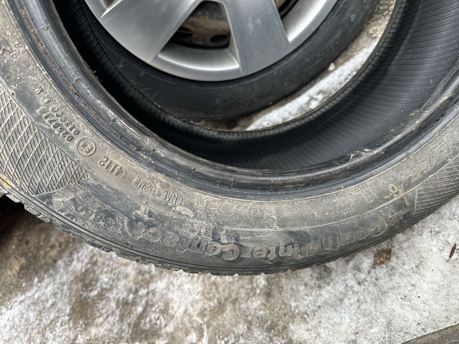 Dwie opony zimowe Continental 195/65/15