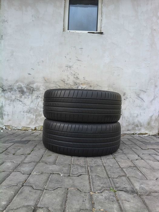 Lato Bridgestone 235/45 R18 5mm