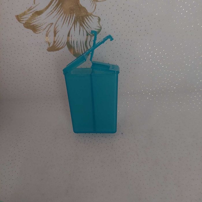 Шейкер миксер 500 мл. Масленка Солонка Формочки Крышки Tupperware