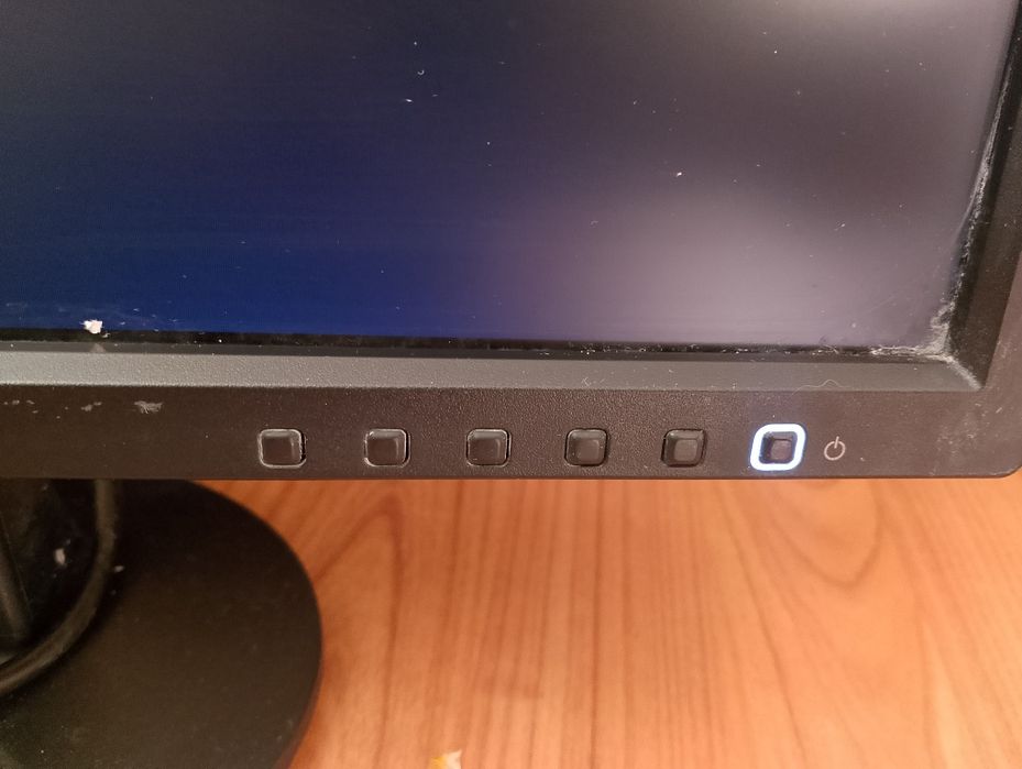 Монітор монитор экран  LG flatron e1942