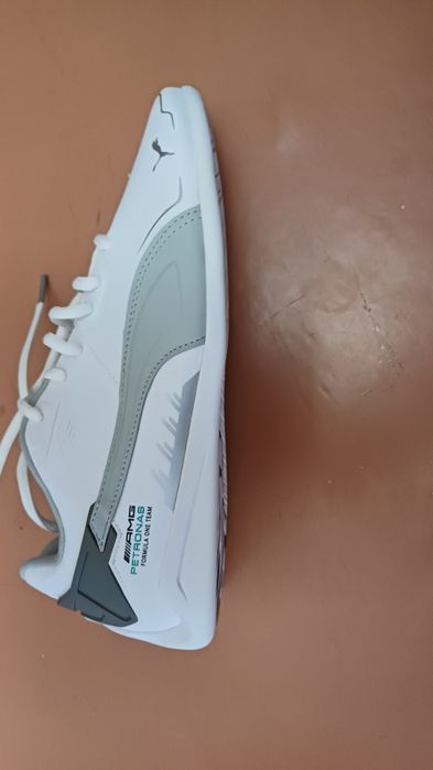 Кросовки  женские  белые puma