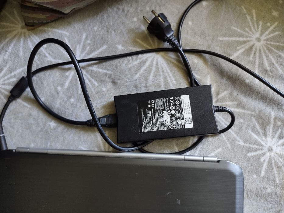 Dell Latitude E5520 ноутбук