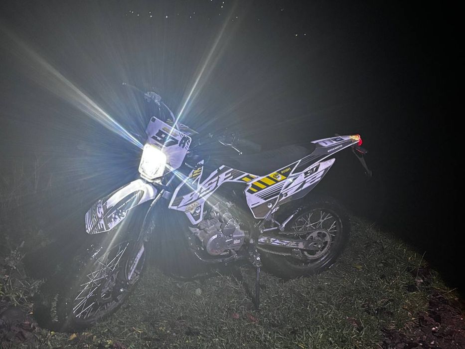 Продам мотоцикл Bse s 1