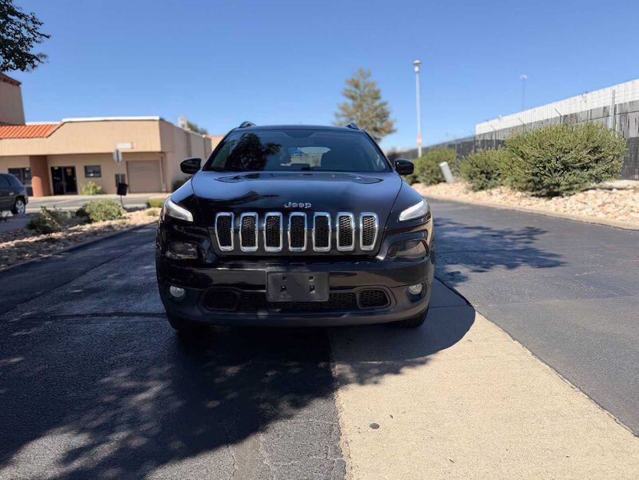 Jeep Cherokee      2015