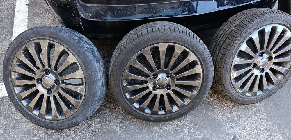 Jantes 16 pneus 195/45 (aceito trocas em outros itens)
