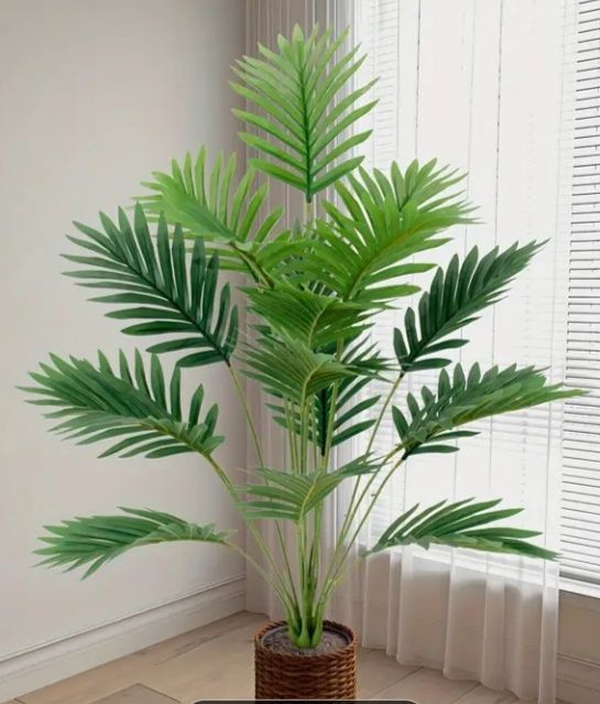 Продам пальму велику штучну