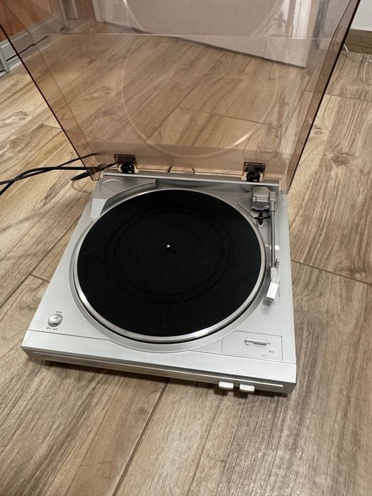 Gramofon DENON DP-29F