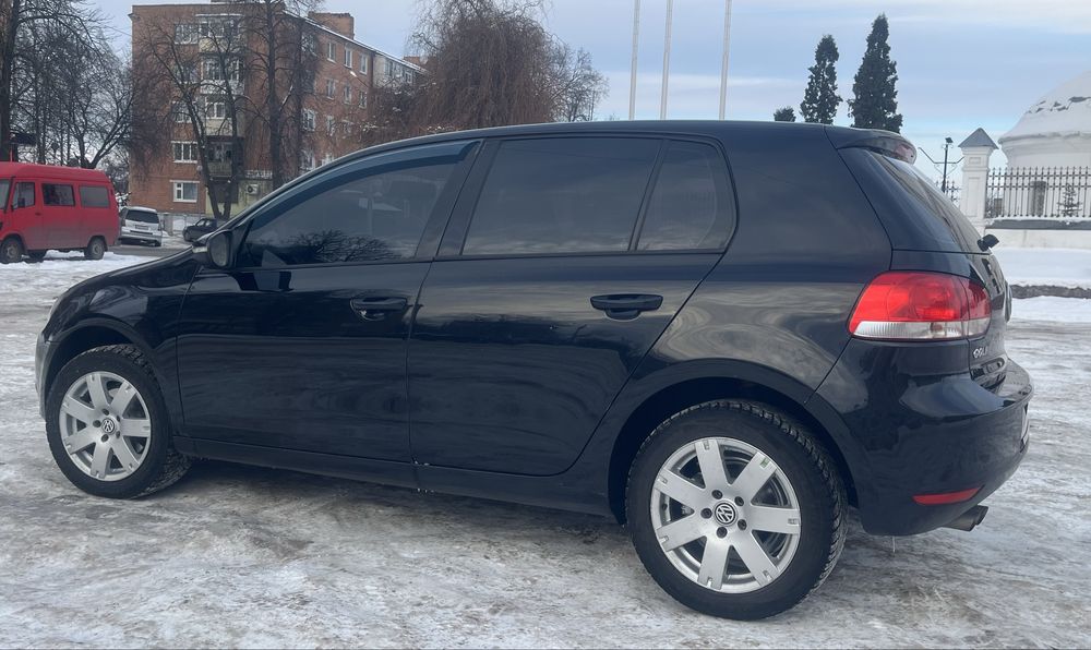 Volkswagen Golf 6-2011 р,Газ-бензин 1,4