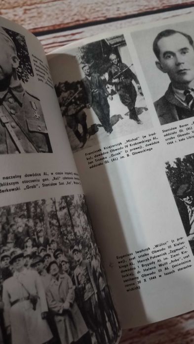 Podziemny front w Polsce 1939 - 1945 - Waldemar Tuszyński