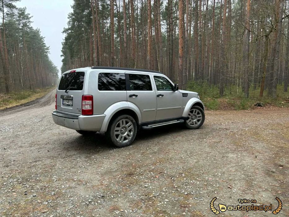 Dodge Nitro 2.8 model srt ,4x4,bezwypadkowy,europa,zadbany
