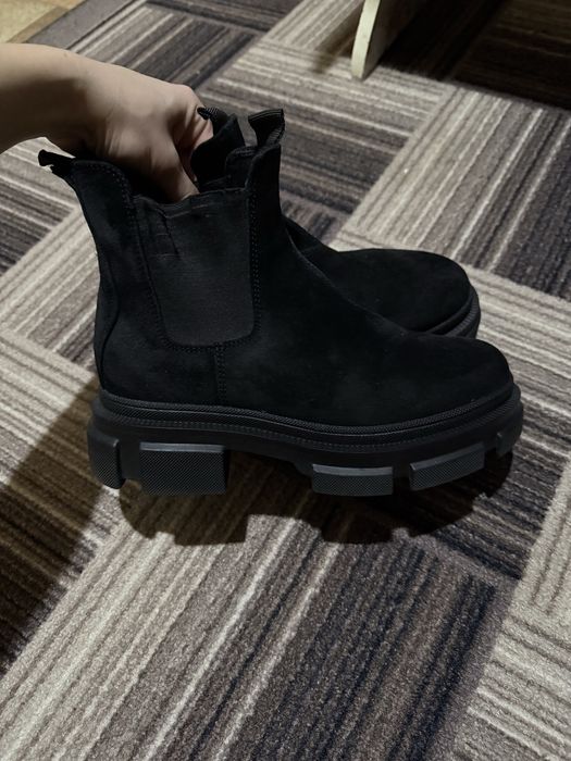 Ботинки  челсі осінь весна демі 39 розмір 25,5 см