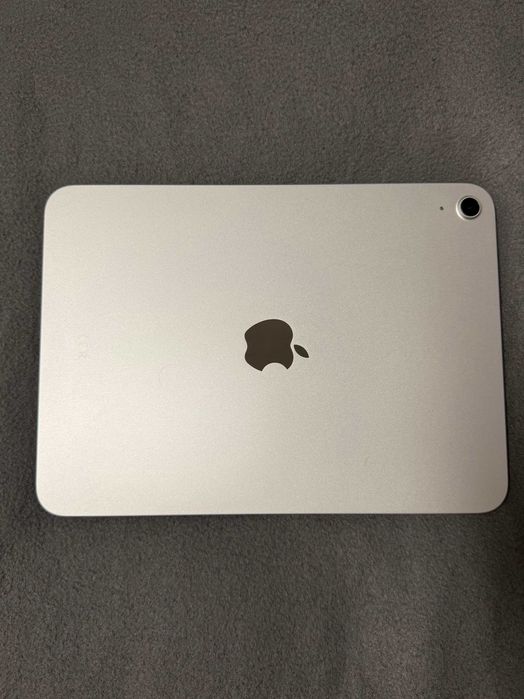 Tablet APPLE iPad 11" 11 gen. 128 GB Wi-Fi Srebrny