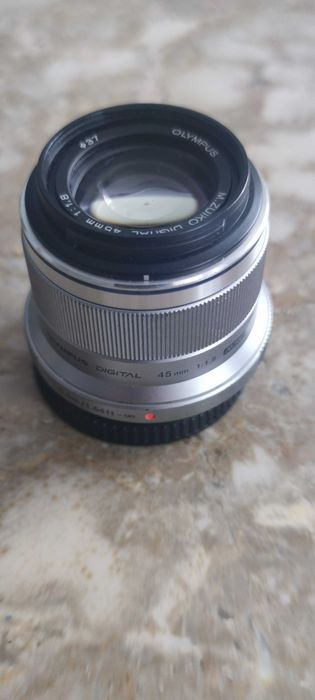 Olympus M.Zuiko 45mm f1.8