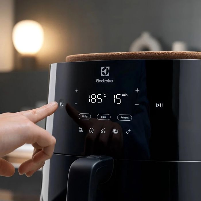 Мультипіч Аерогриль аерофритюрниця фрітюрниця Electrolux EAF5B