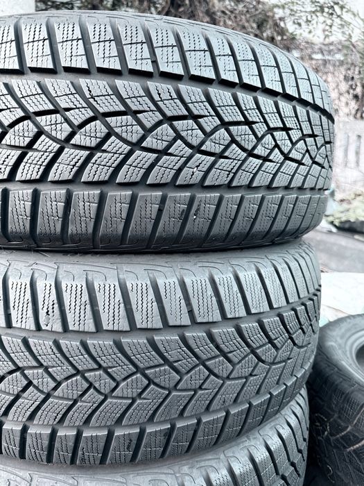 215 55 17 Goodyear Perfomance Gen 1 90% 2024 Шини Зима