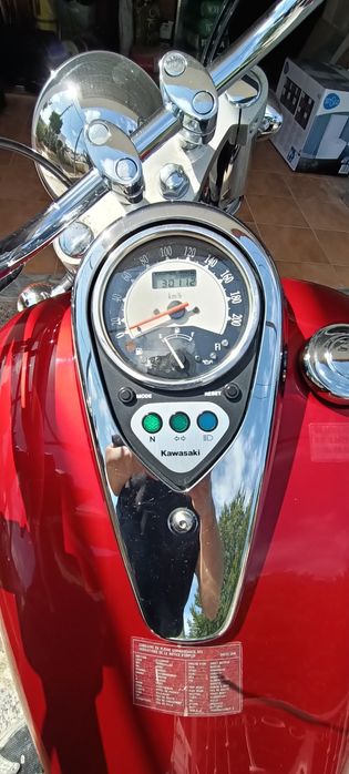 Moto Kawasaki VN 900