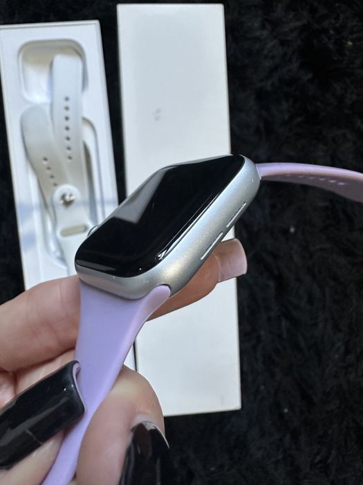 Apple watch seria 4 40 mm  silver aluminium