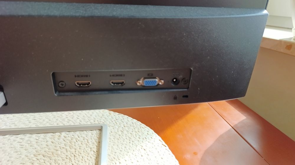 Monitor HP 27f , stan bardzo dobry