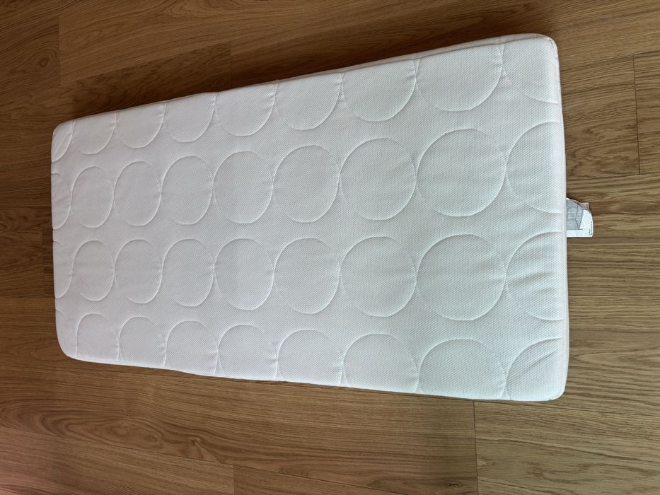 Berço IKEA + colchão